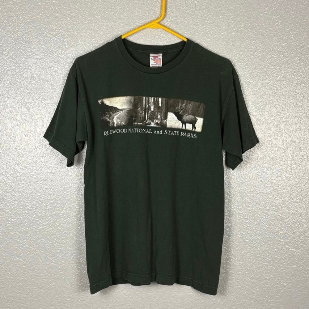 Bayside Men's Size Medium Dark Green American Redwood National Park Graphic Tee